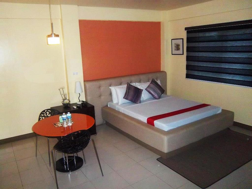 Hotel Cara Lipa City Szoba fotó