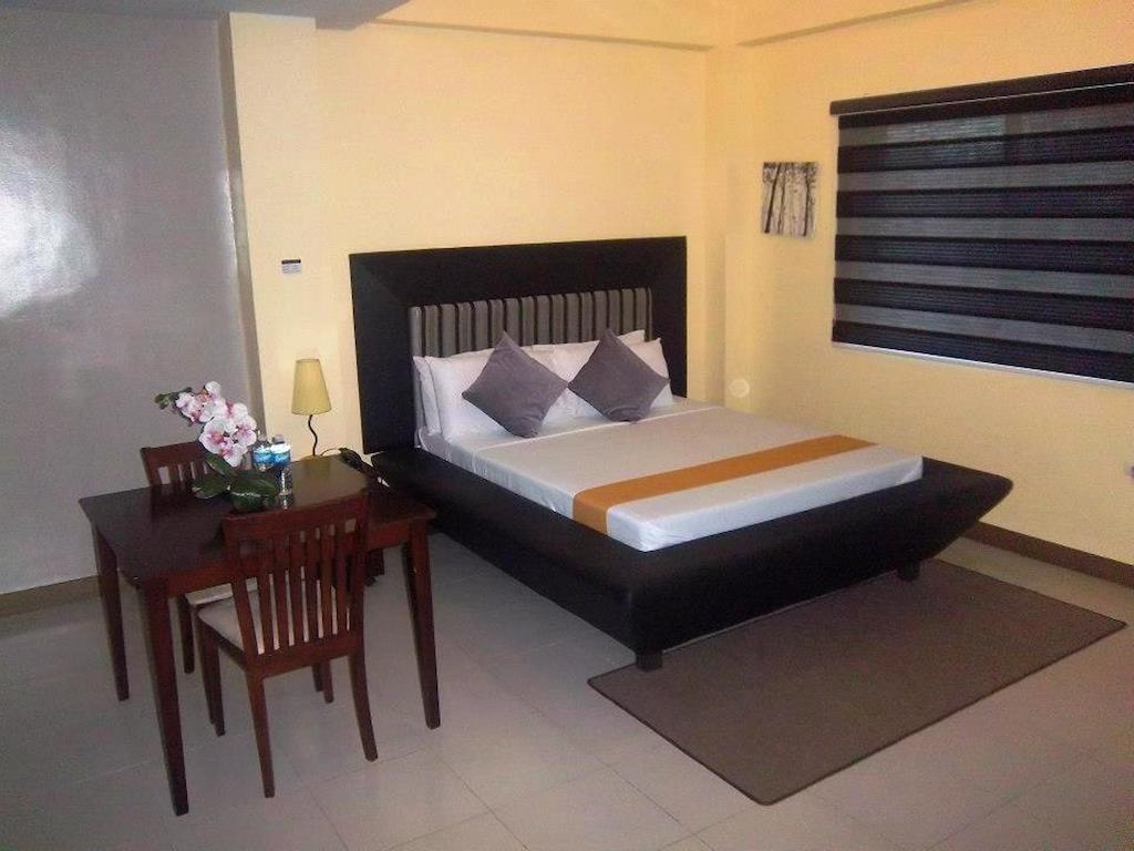 Hotel Cara Lipa City Szoba fotó