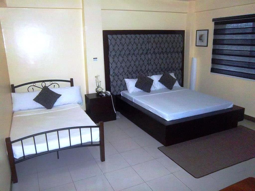 Hotel Cara Lipa City Szoba fotó