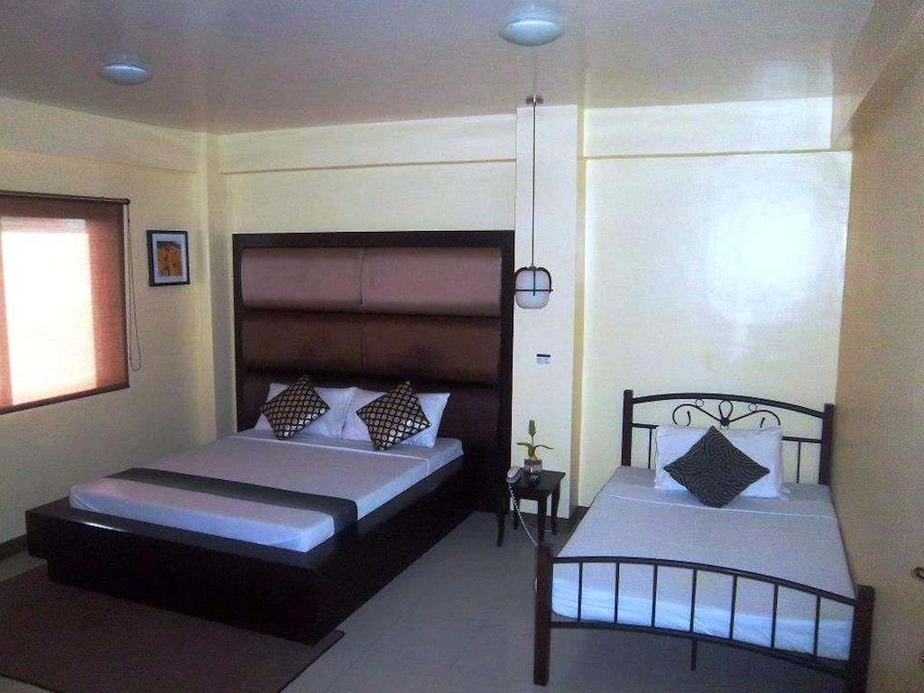 Hotel Cara Lipa City Szoba fotó